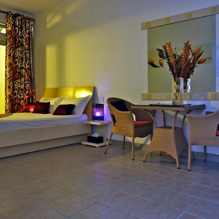 West Coast View Studios & Appartment Flic en Flac Bagian luar foto