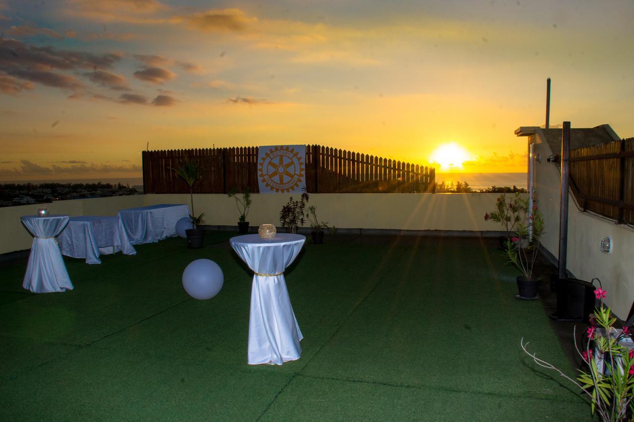West Coast View Studios & Appartment Flic en Flac Bagian luar foto