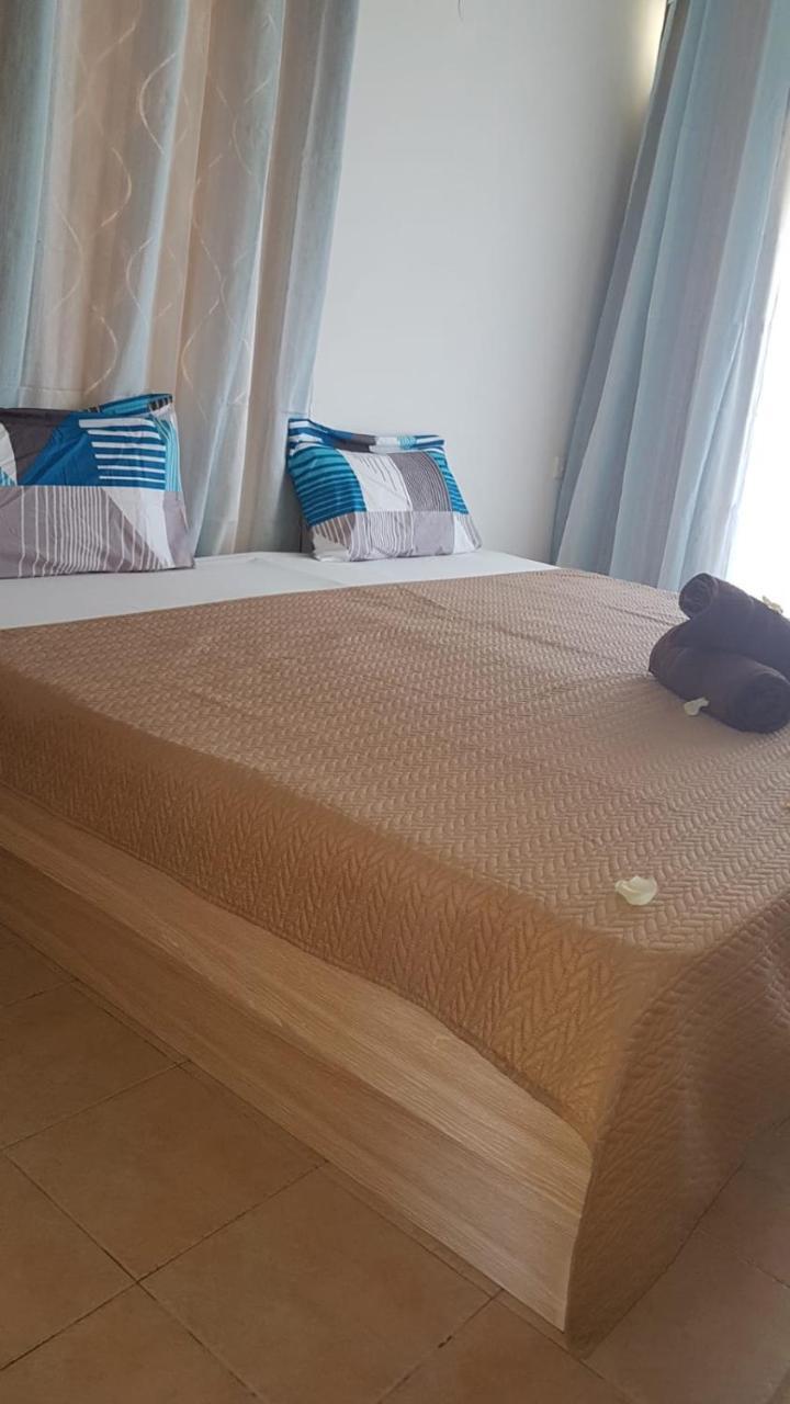 West Coast View Studios & Appartment Flic en Flac Bagian luar foto